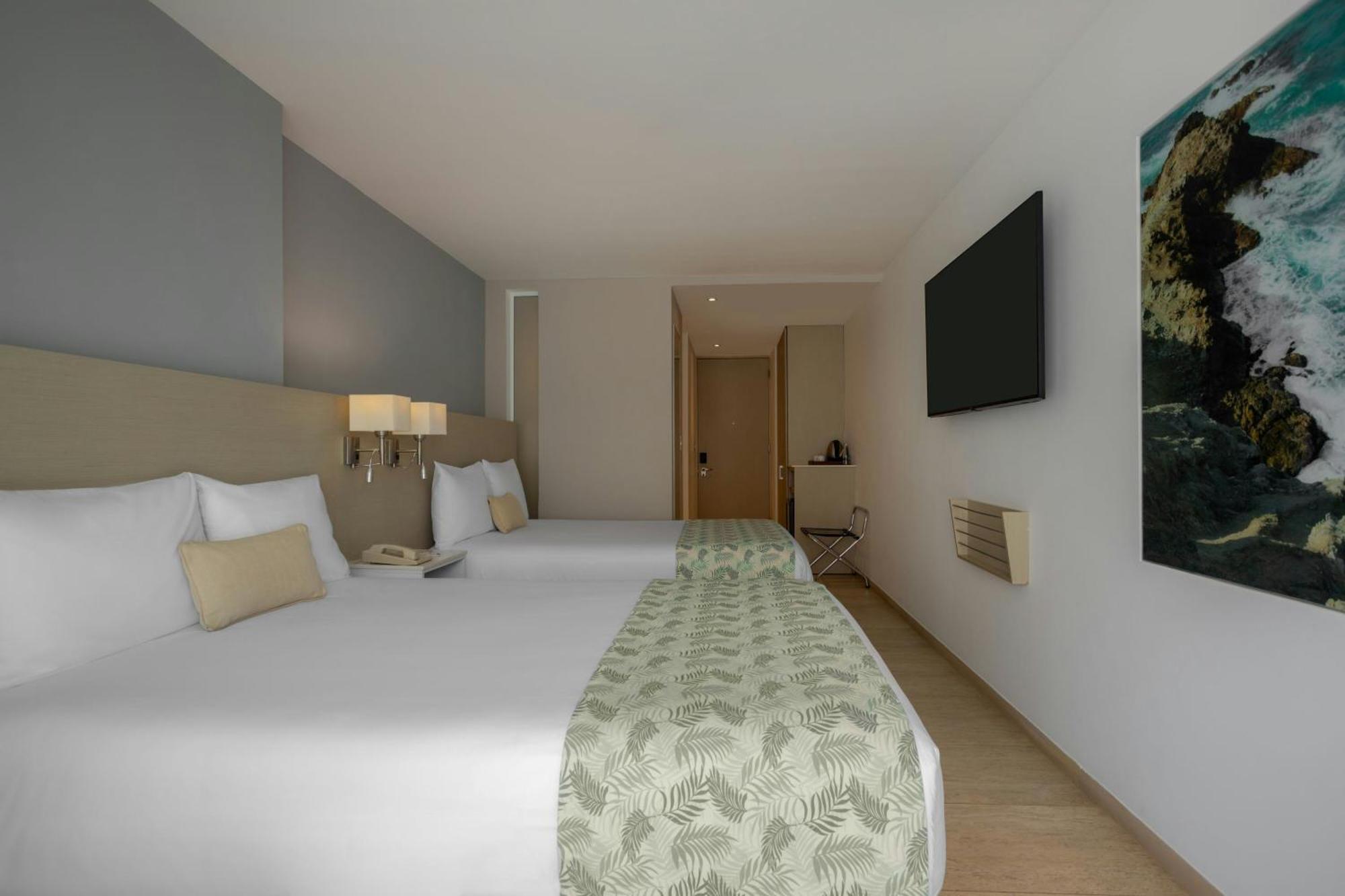 Courtyard By Marriott Santa Marta Resort — Photos 2